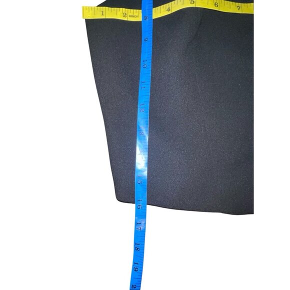 Item... VINTAGE USA? Women's Size 6 Cropped Black Ladder Cutout Zip Back Blouse - Picture 9 of 12